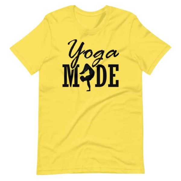Yoga MADE schwarze Schrift Herren T Shirt Gelb